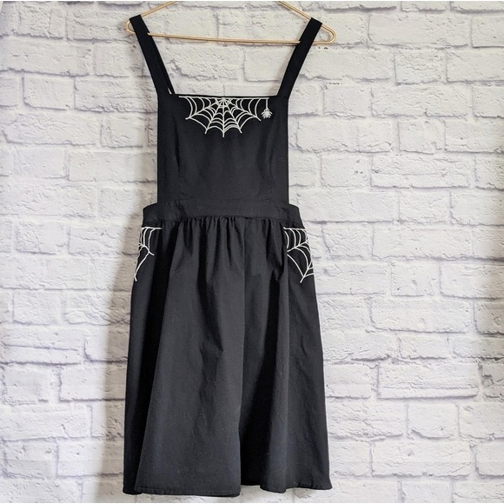 NWOT 🕷️🕸️ ModCloth Haunt Around Town pinafore spider web dress sz 2X - Picture 3 of 12
